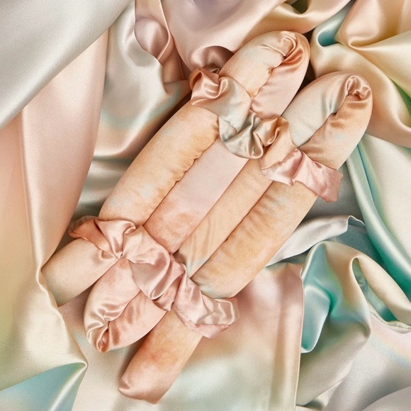 Kitsch Satin Heatless Curling Set NIB - Picture 3 of 5